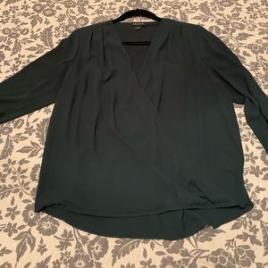 Trouve Hunter Green Bell Sleeve Top - Medium